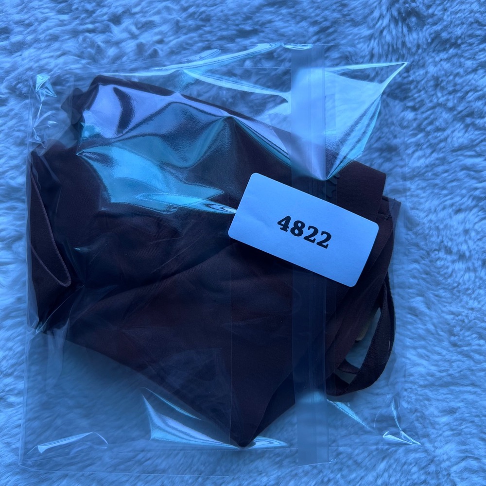 SKIMS Naked Bandeau Bra Cocoa Brown Size XXS Seamless Strapless BR-BAN-4473 NEW - Picture 10 of 10